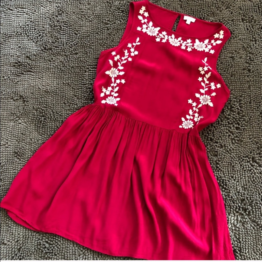 ADORABLE RASPBERRY COLORED DRESS